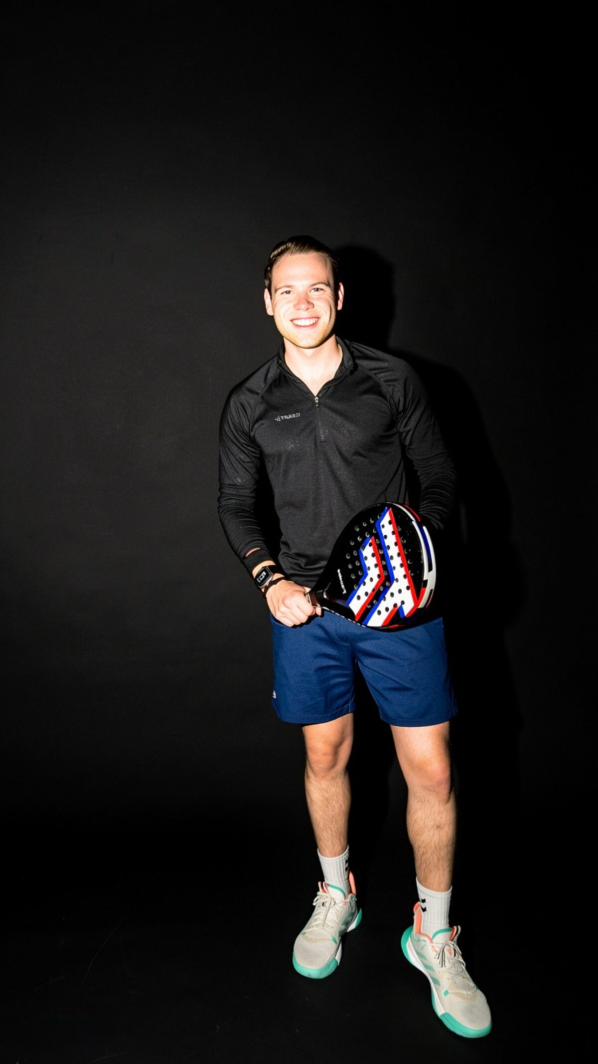 Oprichter van SamenPadellen met padel-racket